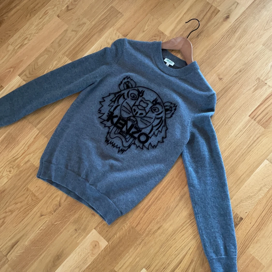 Stickad Kenzo tröja  - 90