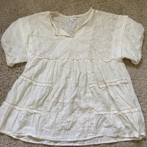 Vit blus zara - Super gullig vit blus ifrån zara!