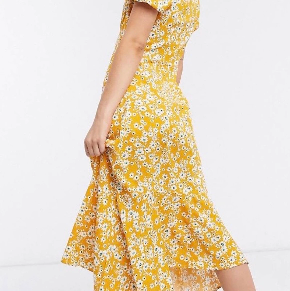 Gulblommig sommarklännning stl:38 - 91