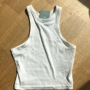 Linne - Vitt linne i storlek S, ej använd