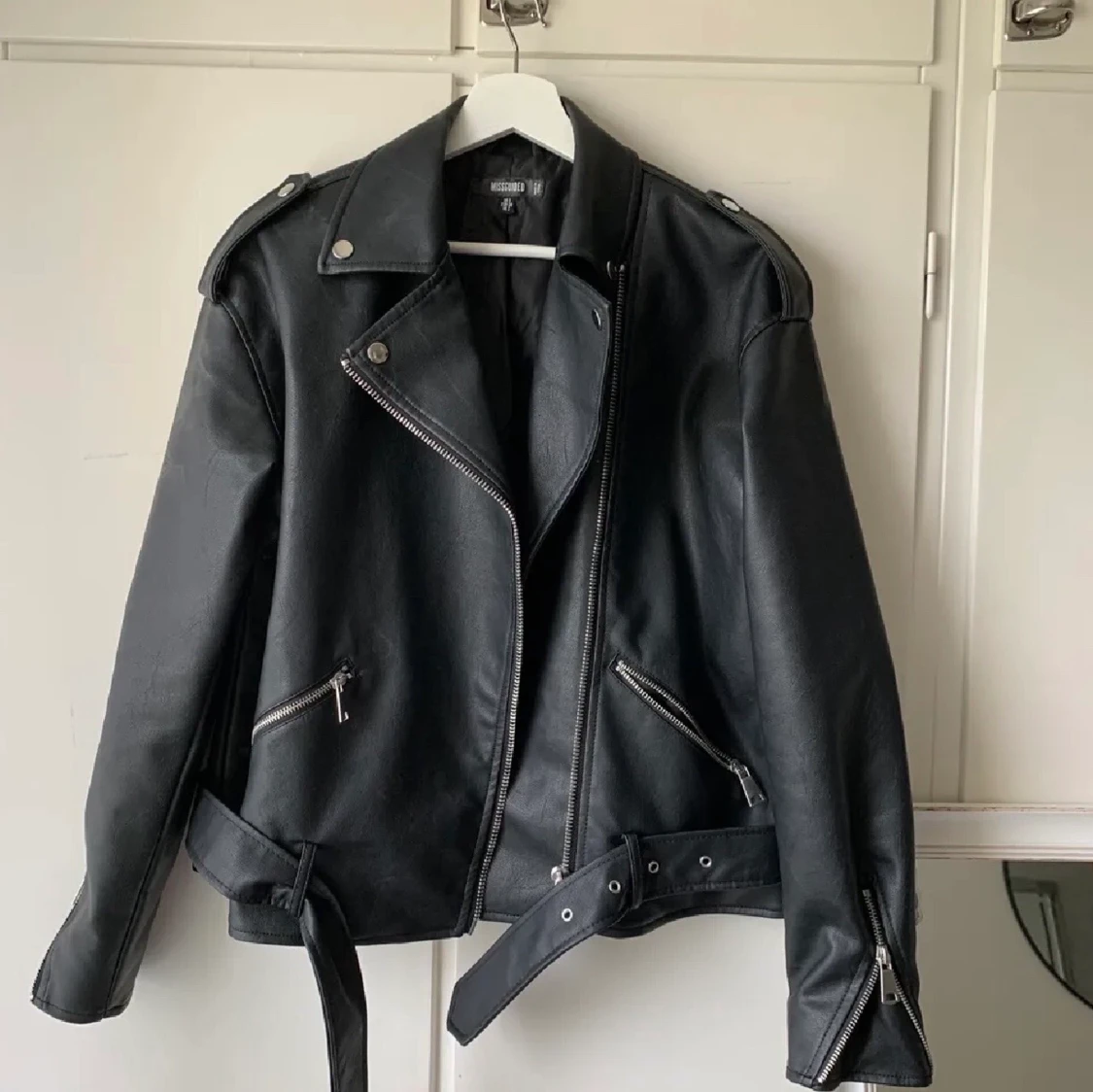 Skinnjacka från missguided