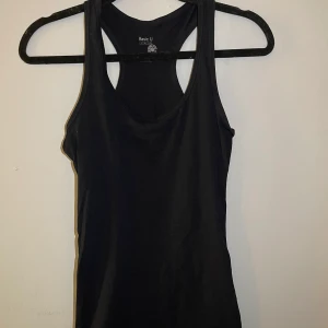 Linne - Svart linne i fint skick🥰