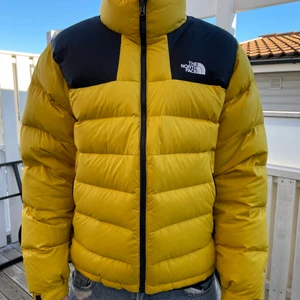 The north face jacka  - Endast provat den, nyskick storlek L