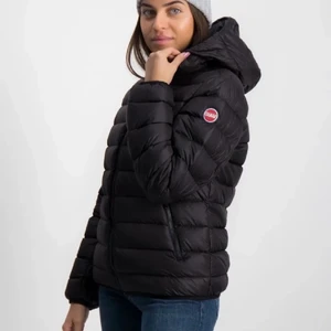 Colmar jacka - Säljer min colmar jacka s tyvärr är för liten för mig nu 