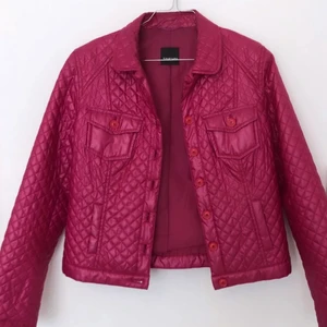 Pink jakke - Pink forårsjakke. Som ny!