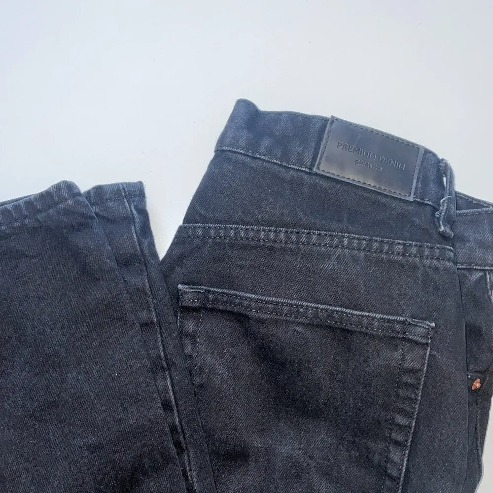 Ginatricots 90s high waist jeans. Använda ett få tal gånger, nyskick🥰. Jeans & Byxor.