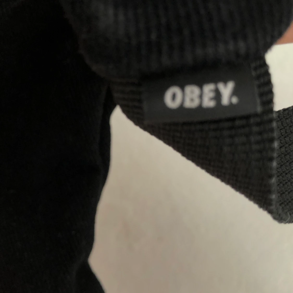Obey väska svart - 91