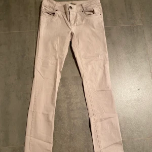Beiga byxor - Beiga fina byxor köpta i Spanien strl 34