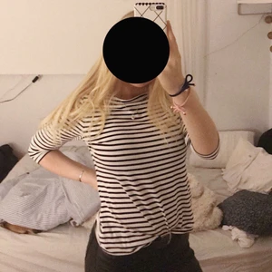 Randig tröja Lindex  - Knappt använd, skriv för mer info😊