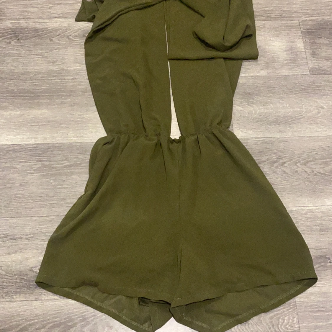 Jumpsuit storlek M - 90