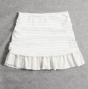 Super söt kjol - Super söt kjol till sommaren, intressekollar 💗