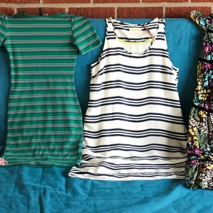 Klänningar  - Olika klänningar i olika storlek och i ny skick, kontakta mig för mer info!🙂