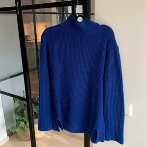 Stickad tröja Nakd m - Snyggaste färgen, köpt på nakds pop up store💞