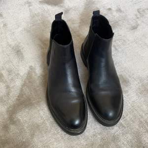 Svarta vagabond boots storlek 38, använt fåtal ggr 