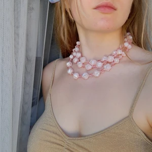 Pärlhalsband - Världens finaste pärlhalsband som gör det lilla extra! 