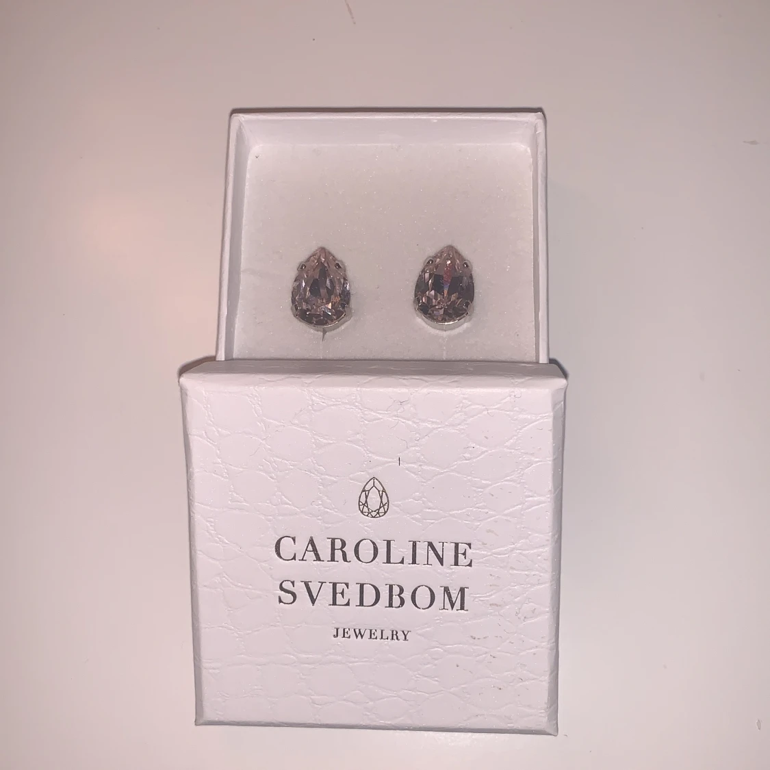 Caroline Svedbom örhängen OANVÄNDA pink - 90