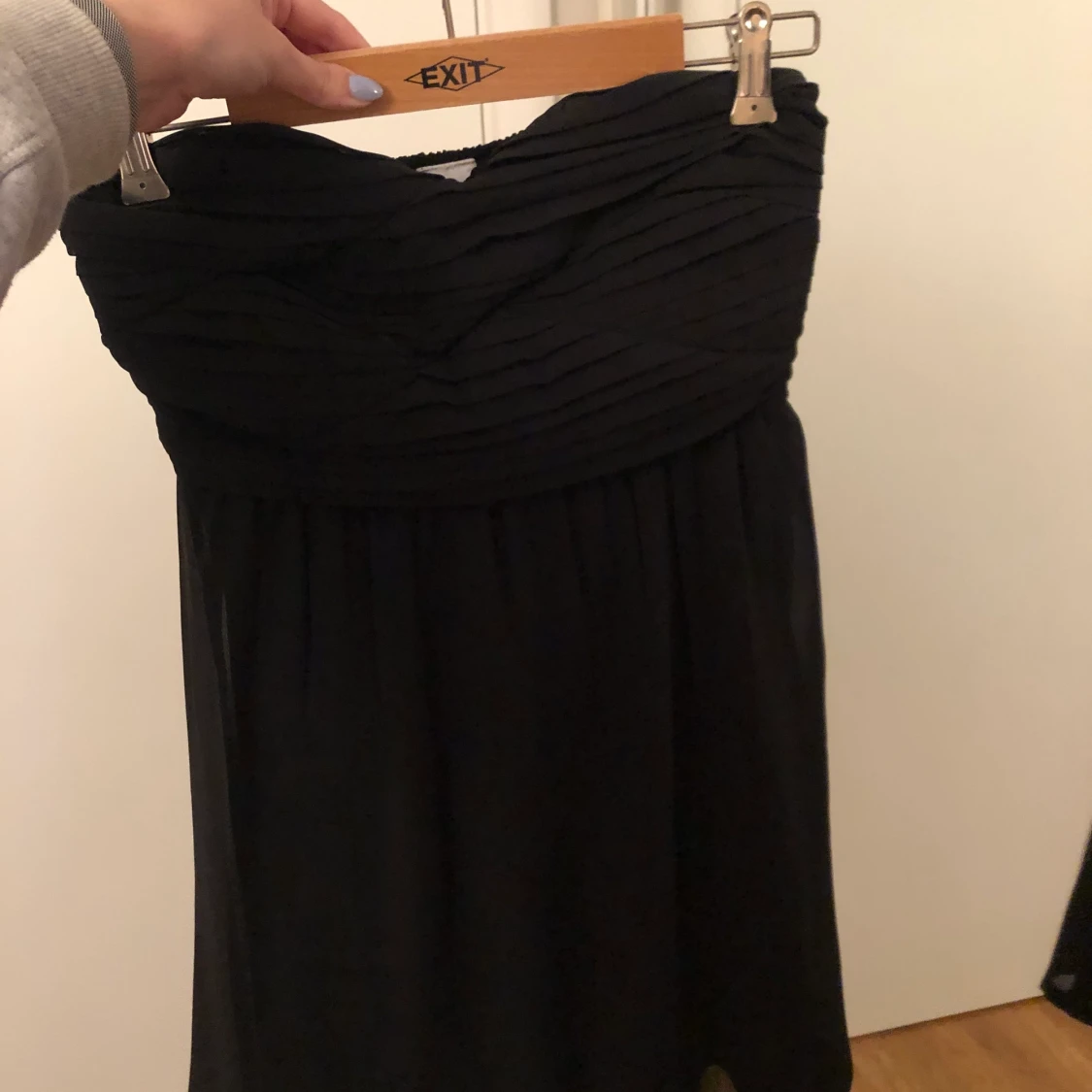 Axelbandslös Klänning 