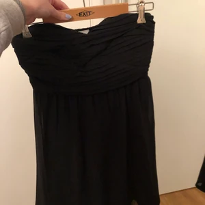 Axelbandslös Klänning  - Fin klänning utan axelband