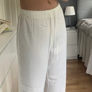 Byxor  - Superfina och sköna byxor nu till sommaren✨💘 från nakd