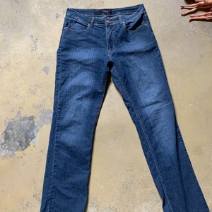Jeans secondhand - Storlek 38 