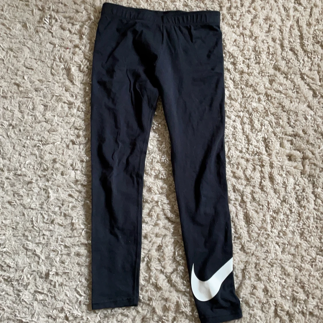 Nike träningstights, strl junior m, 137-146cm - 90