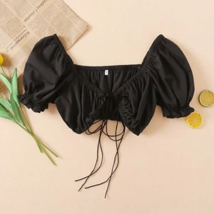 Tröja från SHEIN  - Aldrig använd, lapparna kvar. Stl M men mer som S