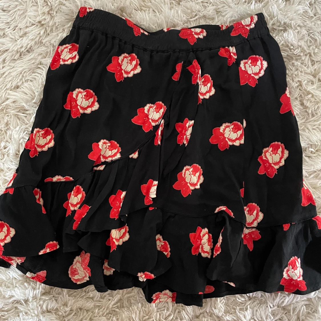 Ganni kjol storlek 34