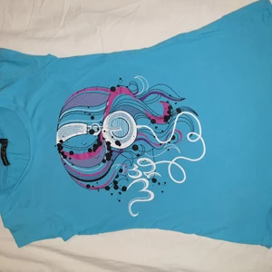 Blå barntunika - Blå barntunika med tryck