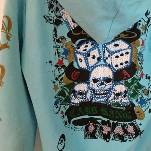 Ed hardey - Säljer min unika och coola Ed hardey hoodie💞😍 köp nu för 400kr snabbtast till kvarn får den❗️❗️❗️(är m men sitter som en s)