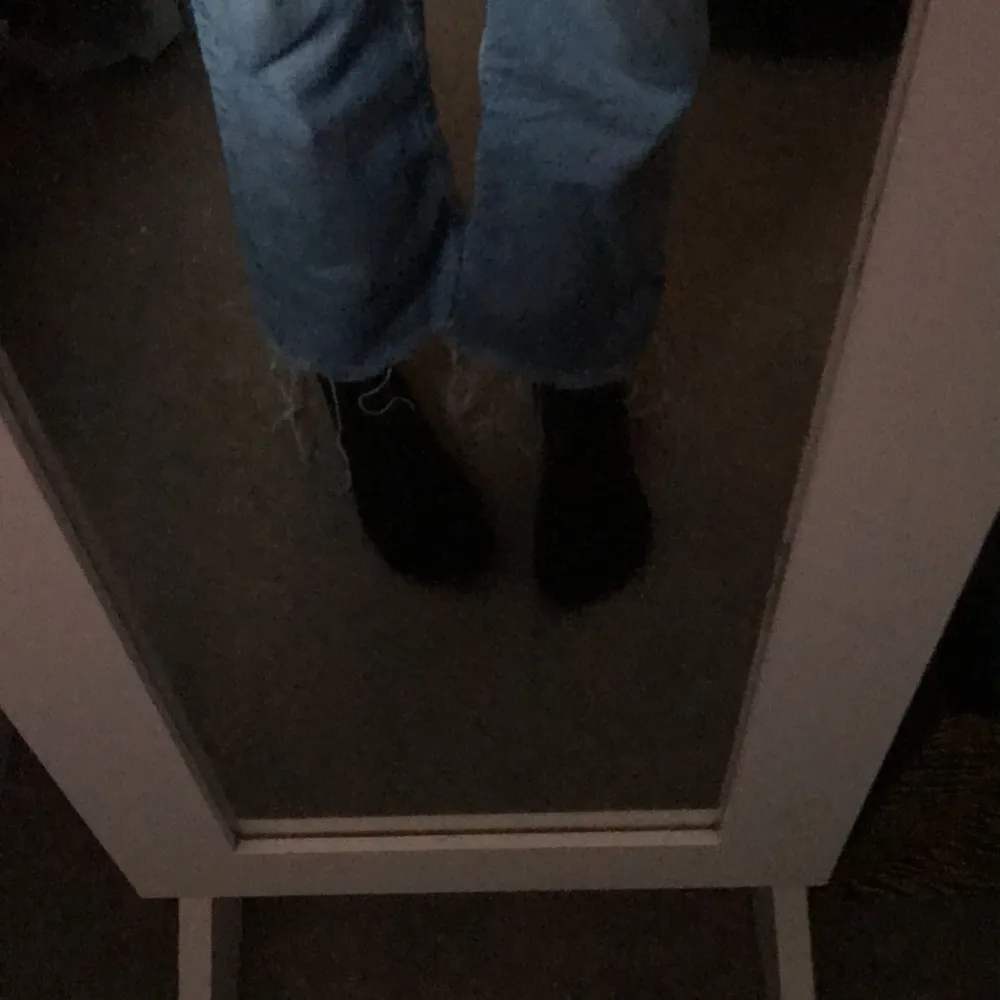 Fina mim jeans säljer dom för att dom är för korta för mig som är ca 1,64/5 . Jeans & Byxor.