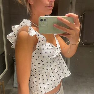 Prickig topp - Super söt topp 💕om flera vill ha blir det budgivning