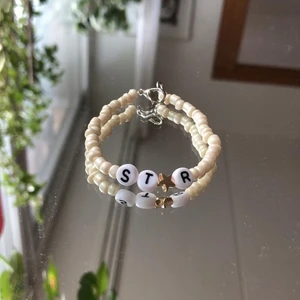 Star-halsband ⭐️ - Star-halsband ⭐️För 24kr + 20kr frakt <3 Hör av dig vid intresse 