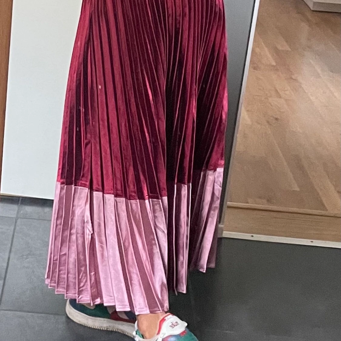 Plisserad kjol i stl S - 90