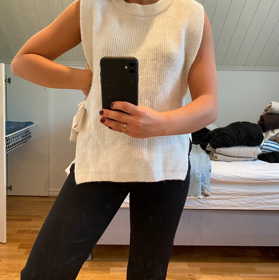 Stickad väst från mango, storlek M - 90