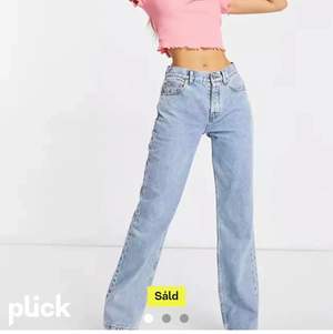 Lägger ut igen pga oseriösa köpare; Ett par assnygga jeans ifrån Asos ungefärlig strl 34, är 164 cm. Kan mötas upp vart som helst i Stockholm annars så kostar frakten