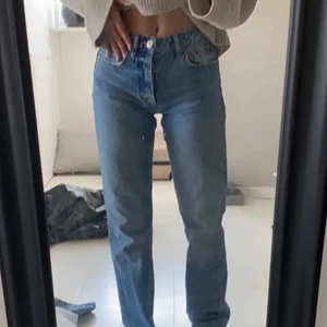 Zara jeans - Säljer dessa jeans då dem inte kommer till användning  och inte riktigt passar (lånade bilder )