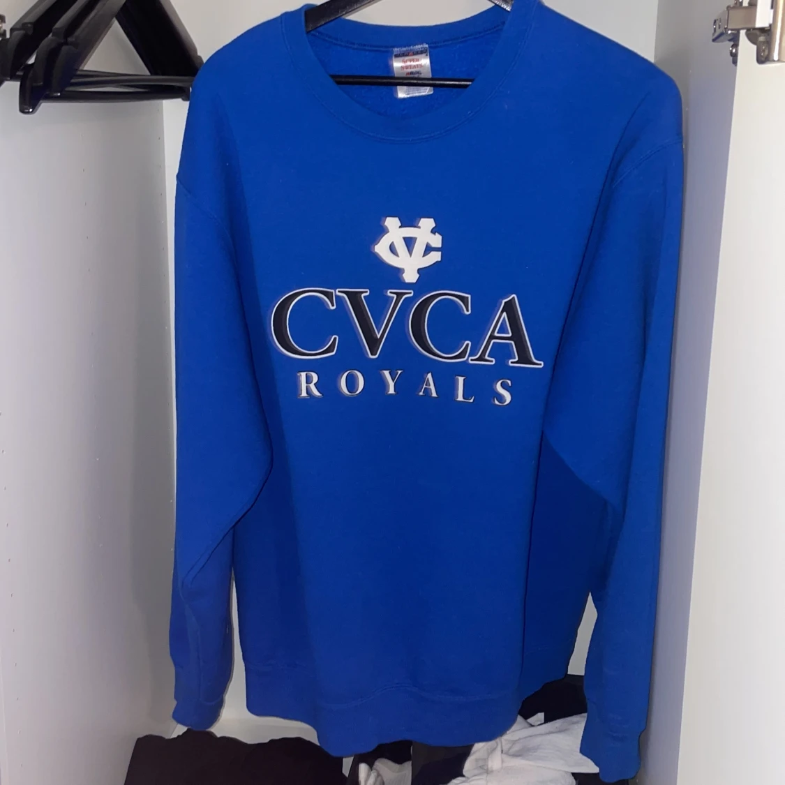 Blå sweatshirt i storlek L