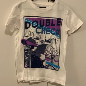 T-shirt - T-shirt med tryck från spanska Mayoral. Helt nytt kollektionsprov 