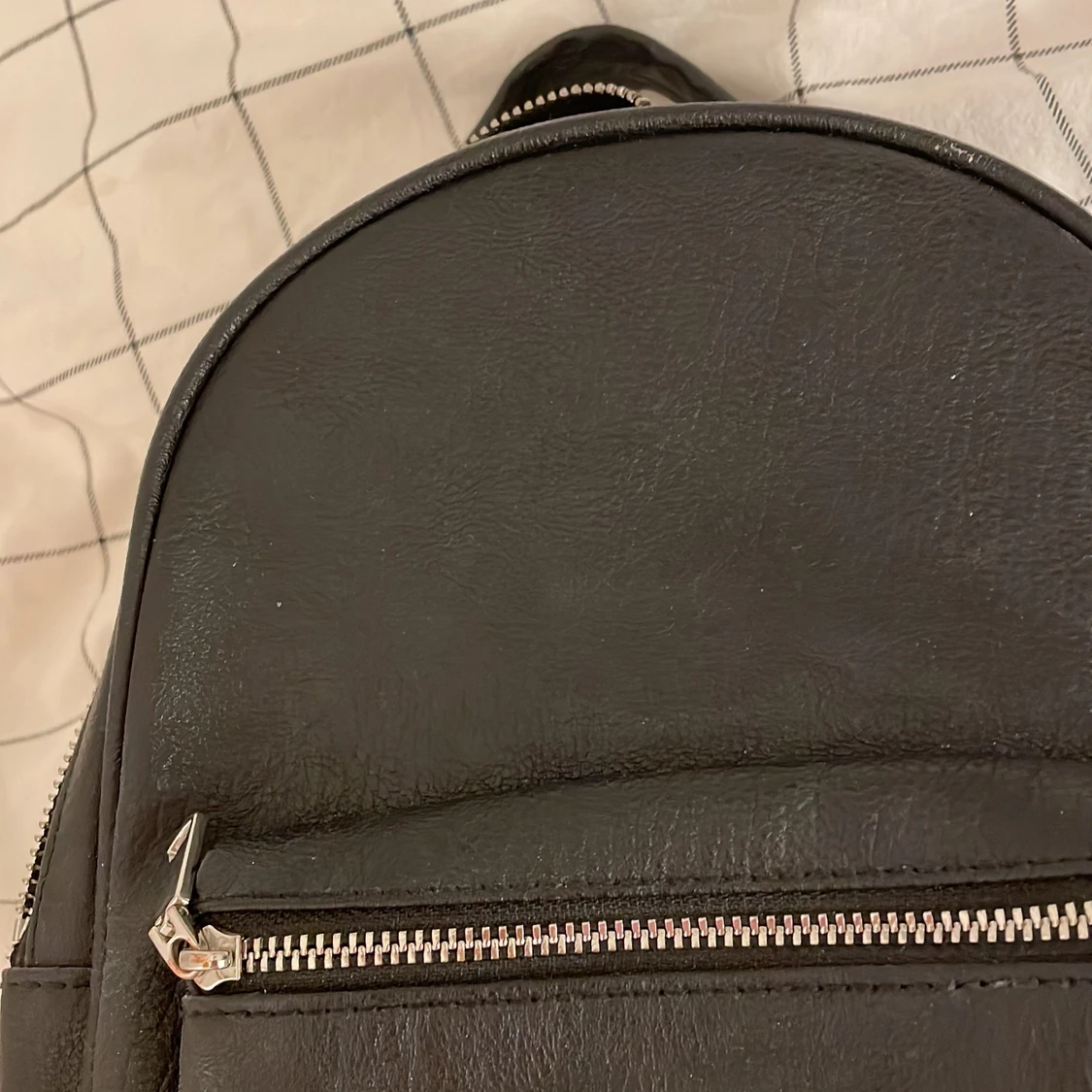 Svart ryggsäck  - 90