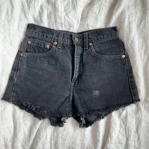 levis jeansshorts - vill bli av med en hel del, se profilen! 