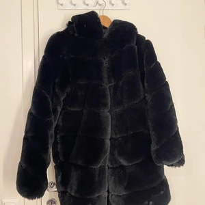 Teddy jacka i päls  - Teddy jacka i päls från garoff