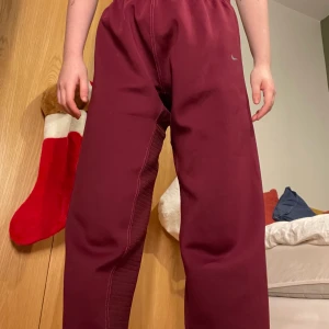 Träningsbyxor Nike - Ej använda nike träningsbyxor. Storlek M