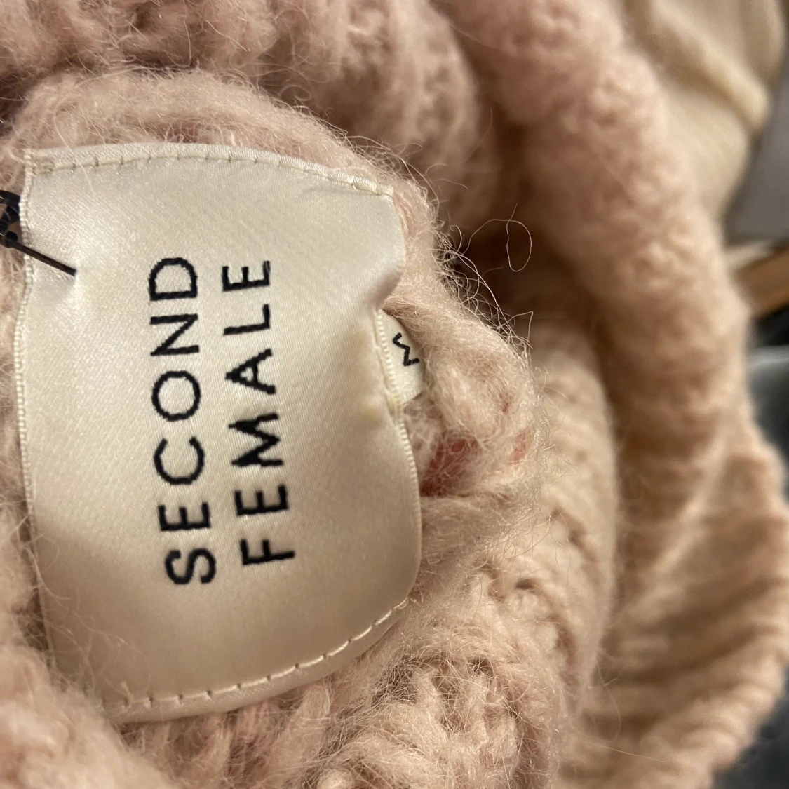 Stickad poloväst - 91