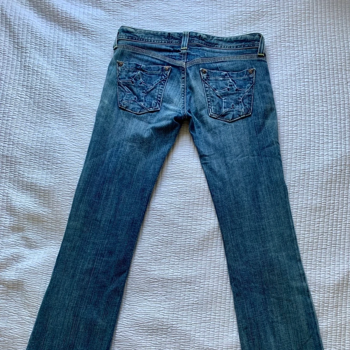 Oligo tissew lågmidjade jeans i storlek 26/32 - 90