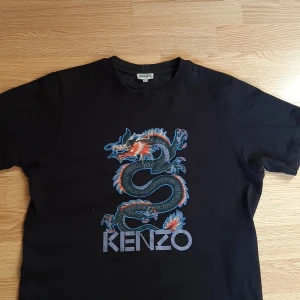 Kenzo Storlek S - Använd runt 8 gånger, säljer den pga att jag inte använder den