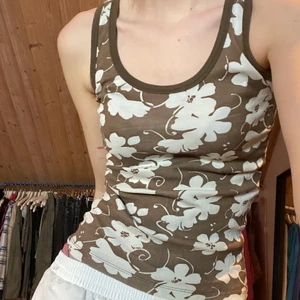 Blommigt linne - Gulligt blommigt linne!