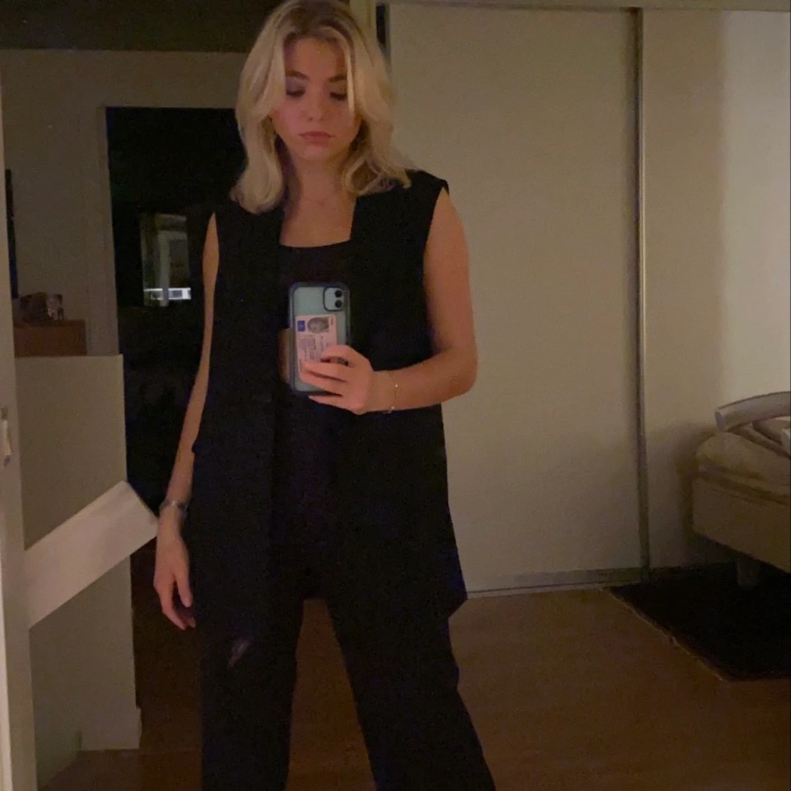 Svart kavaj utan ärmar 