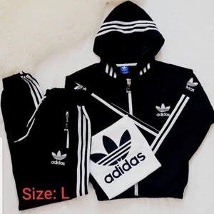 Sport pyjamas  - Bra kvalitet. Ej använda. Storlek står på bilden.