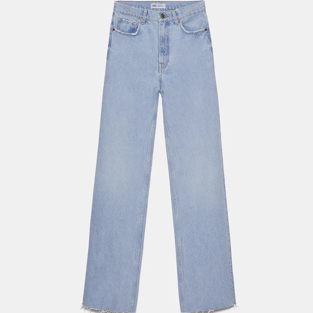 Populära och slutsålda jeans från Zara, nyskick!. Jeans & Byxor.