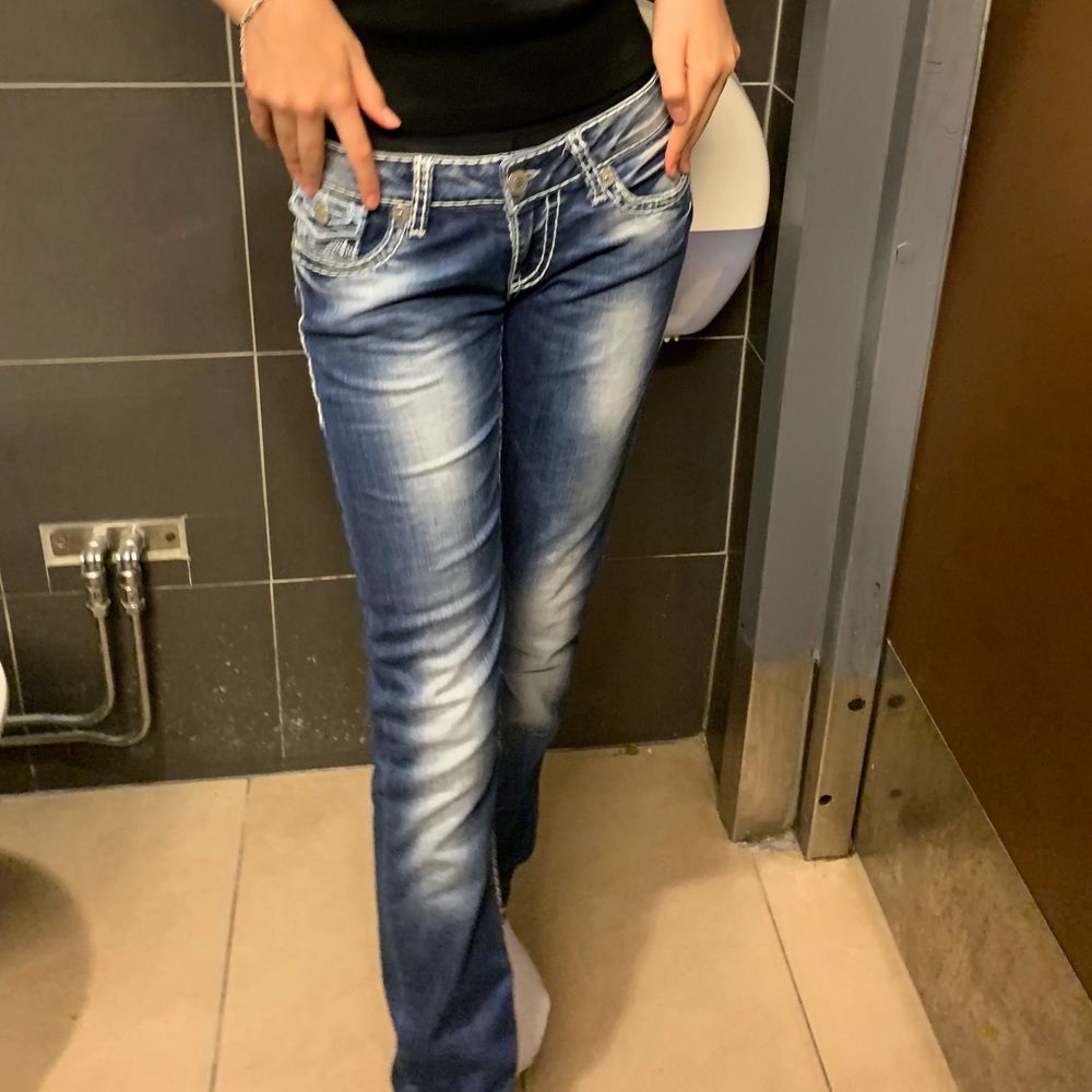 lågmidjade true religion jeans. Jeans & Byxor.
